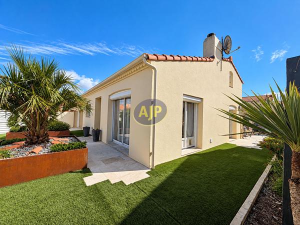 Maison à vendre Saint Jean De Monts - 3 pièces, 91m² avec 2 chambre(s) à 298 900€ - AJP Immobilier Saint-Jean-de-Monts