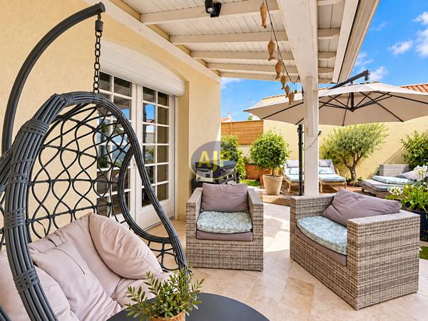 Maison à vendre Saint Jean De Monts - 3 pièces, 91m² avec 2 chambre(s) à 298 900€ - AJP Immobilier Saint-Jean-de-Monts