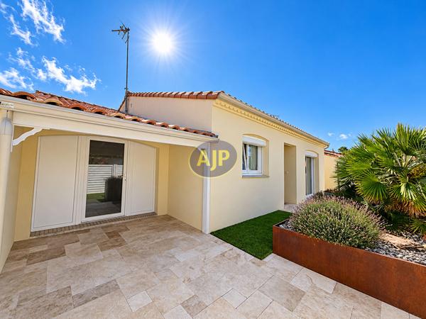 Maison à vendre Saint Jean De Monts - 3 pièces, 91m² avec 2 chambre(s) à 298 900€ - AJP Immobilier Saint-Jean-de-Monts