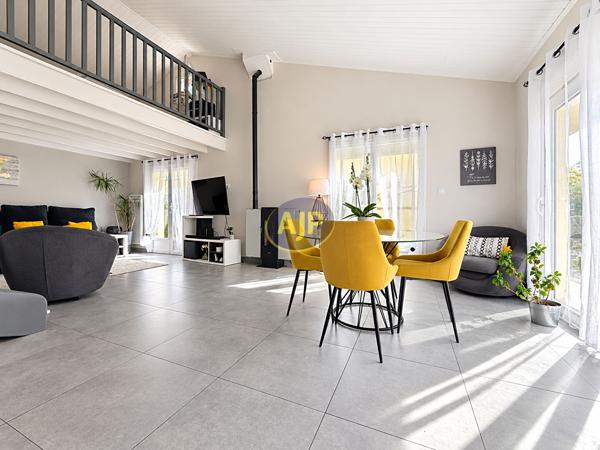 Maison à vendre Saint Jean De Monts - 3 pièces, 91m² avec 2 chambre(s) à 298 900€ - AJP Immobilier Saint-Jean-de-Monts