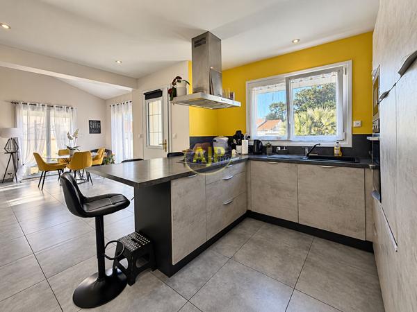 Maison à vendre Saint Jean De Monts - 3 pièces, 91m² avec 2 chambre(s) à 298 900€ - AJP Immobilier Saint-Jean-de-Monts