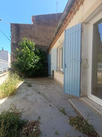 Maison Saint Chamas 4 pièce(s) 80 m2 avec JARDIN ET COURS