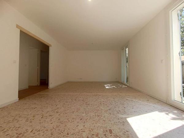 Maison Saint Chamas 4 pièce(s) 80 m2 avec JARDIN ET COURS