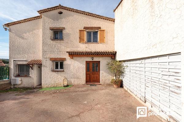 PEYMEINADE ? POSEZ VOS VALISES ! APPARTEMENT RÉNOVÉ DE PLAIN-PIED