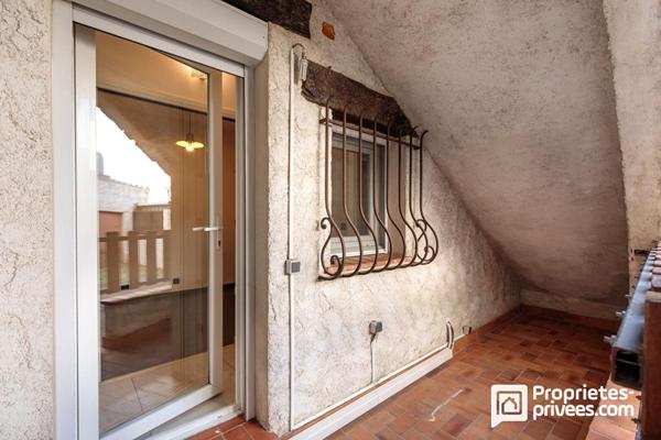 Superbe appartement rénové de plain-pied au coeur du village de Peymeinade