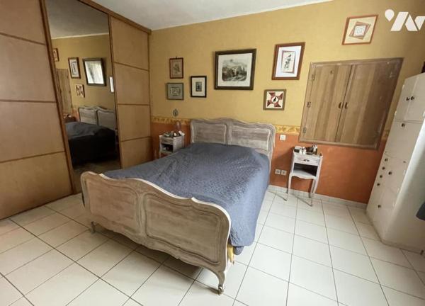 Belle propriété rurale de 357m² habitable avec dépendances et gite de 12 personnes sur VIVOIN