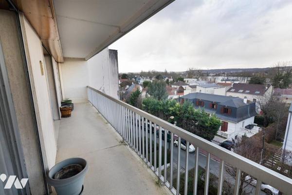 Appartement 4 pièces de 104 m² à vendre à Épinay-sur-Seine.