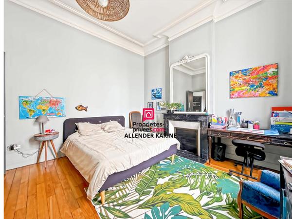 Appartement Sens 5 pièce(s) 144.45 m2