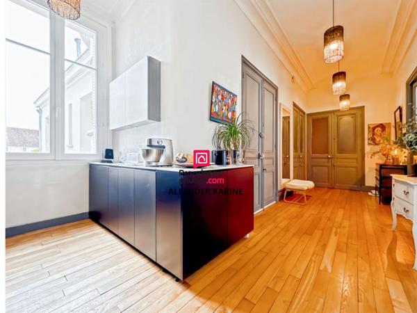 Appartement Sens 5 pièce(s) 144.45 m2