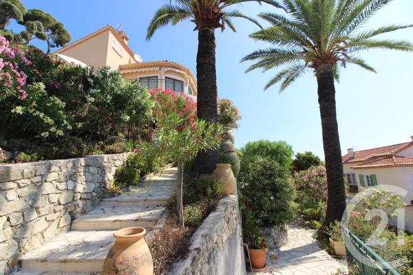 Maison à vendre  5 pièces - 149 m2 ROQUEBRUNE CAP MARTIN - 06