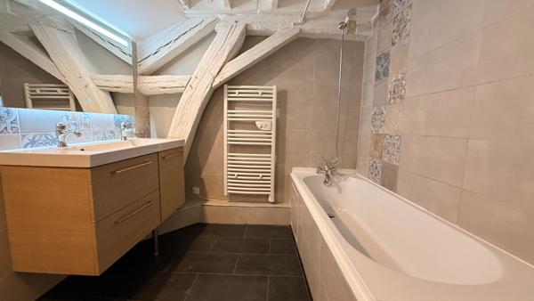 Maison Saint Jean De La Ruelle 152 m2