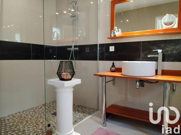 Maison traditionnelle 3 pièces de 108 m² à Saint-Pair-sur-Mer (50380)