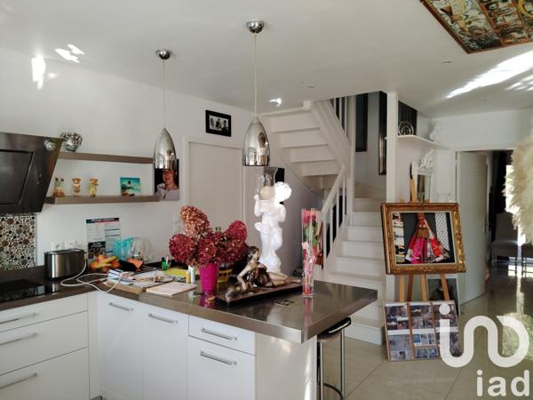 Maison traditionnelle 3 pièces de 108 m² à Saint-Pair-sur-Mer (50380)