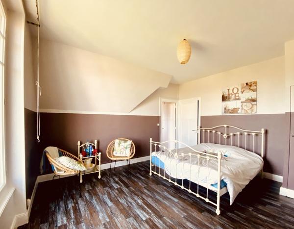 Villa bourgeoise dans un village thermal