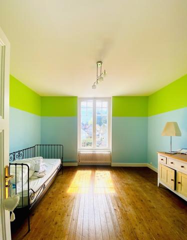 Villa bourgeoise dans un village thermal