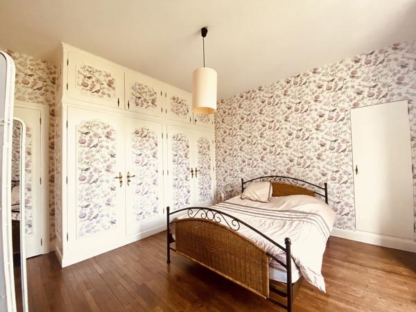 Villa bourgeoise dans un village thermal