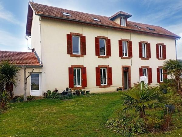 APPARTEMENT DUPLEX - DEUX CHAMBRES