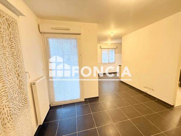 Location Studio 25 m² - Saint Julien En Genevois 74160