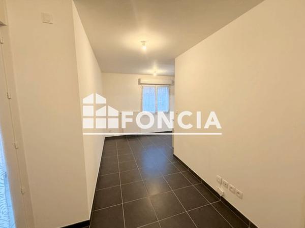 Location Studio 25 m² - Saint Julien En Genevois 74160