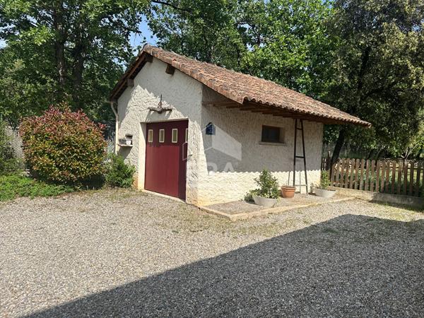 A VENDRE 83470 SAINT MAXIMIN LA SAINTE BAUME MAISON TYPE 5 DE  160M² SUR 1750M² DE JARDIN GARAGE PISCINE
