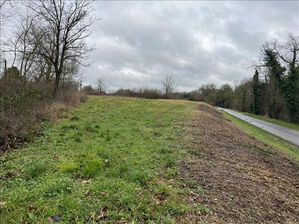 Terrain à vendre |  Saint-Cybardeaux |  2986 m²