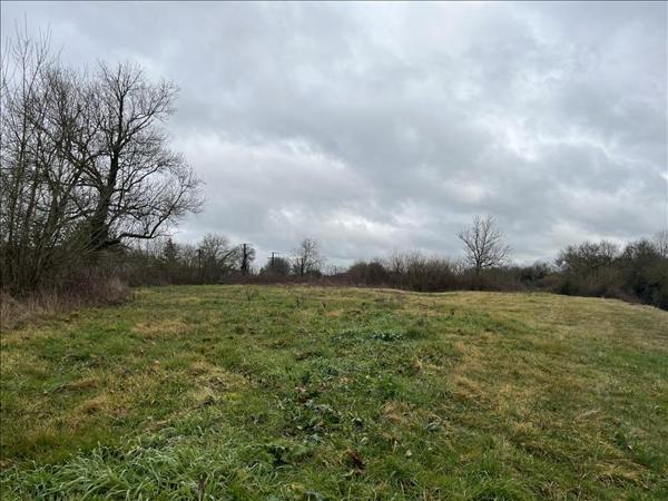 Terrain à vendre |  Saint-Cybardeaux |  2986 m²