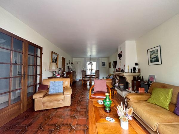 Maison 6 pièces à vendre à Cergy - Exclusivité Agence Principale Pontoise 375 000 € **  - Référence  11306