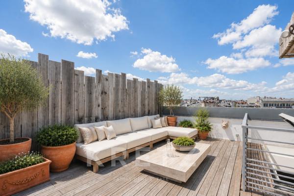Paris 3e - Haut Marais - Appartement en dernier étage avec terrasses d'environ 60m2 en rooftop