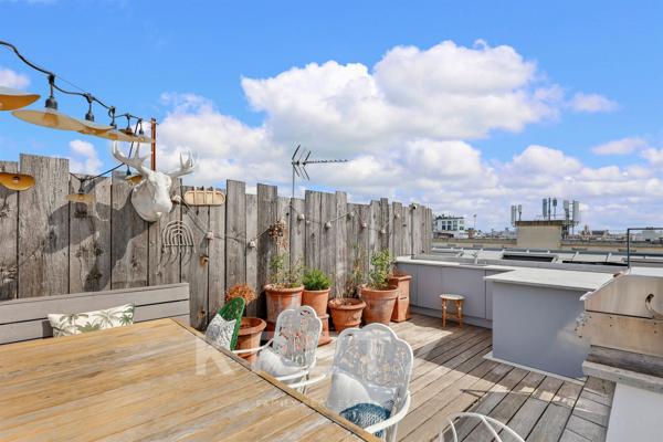Paris 3e - Haut Marais - Appartement en dernier étage avec terrasses d'environ 60m2 en rooftop