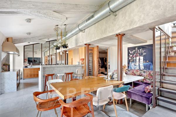 Paris 3e - Haut Marais - Appartement en dernier étage avec terrasses d'environ 60m2 en rooftop