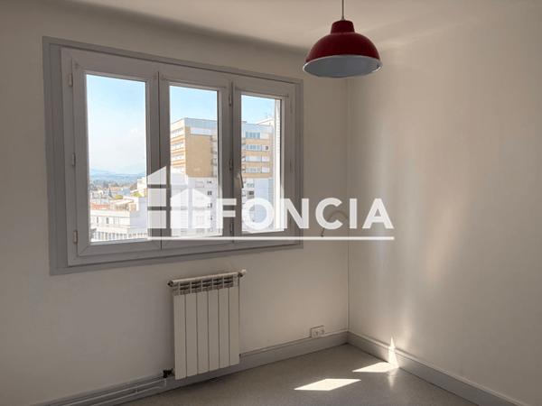 Location Appartement 4 pièces 65.29 m² - Tarbes 65000