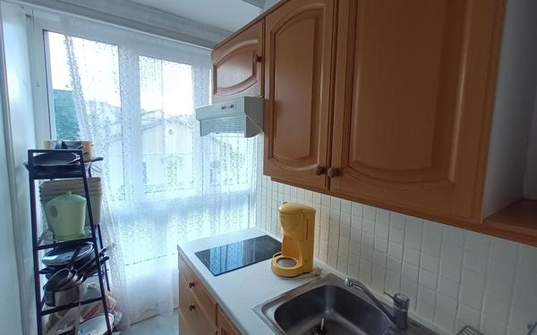 Appartement à vendre    1 pièce • 29,80 m2 Antony