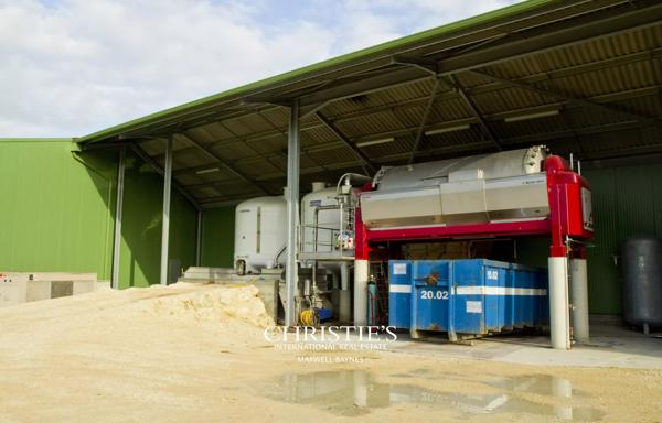 Au coeur du Bas-Armagnac – Domaine en production, chais d’exception, maison de maitre à sublimer