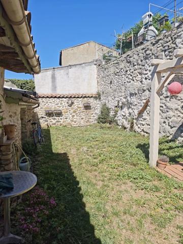 Vente Immeuble 7 pièces 169 m2 à Laroque-d'Olmes