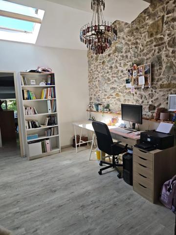 Vente Immeuble 7 pièces 169 m2 à Laroque-d'Olmes