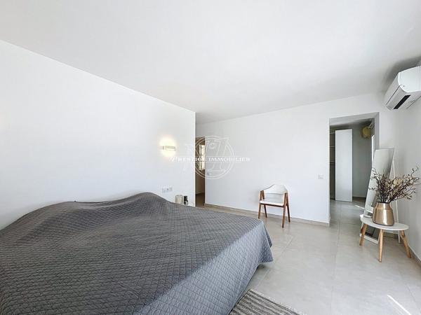 Roses – Somptueuse villa vue mer, 2ème ligne, plage 300m secteur prisé