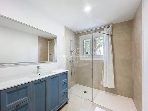 Roses – Somptueuse villa vue mer, 2ème ligne, plage 300m secteur prisé