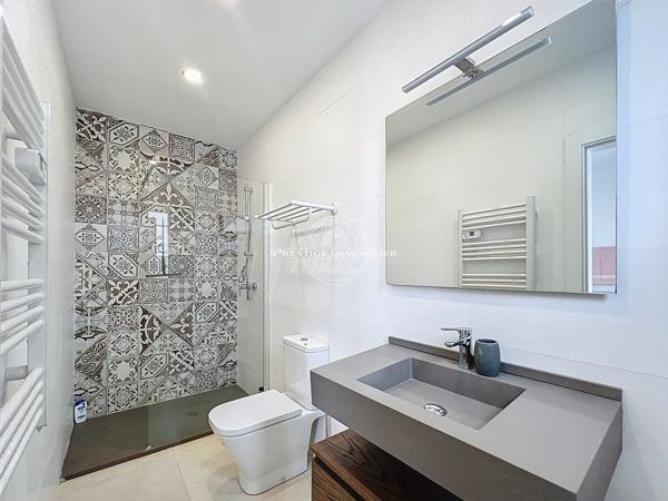 Roses – Somptueuse villa vue mer, 2ème ligne, plage 300m secteur prisé