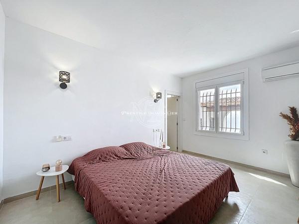 Roses – Somptueuse villa vue mer, 2ème ligne, plage 300m secteur prisé