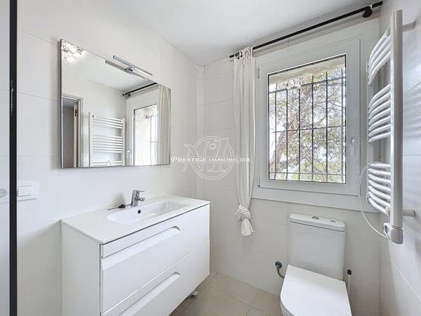 Roses – Somptueuse villa vue mer, 2ème ligne, plage 300m secteur prisé