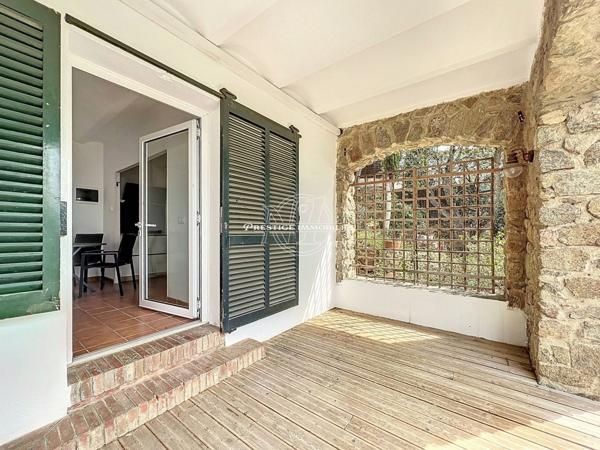 Roses – Somptueuse villa vue mer, 2ème ligne, plage 300m secteur prisé