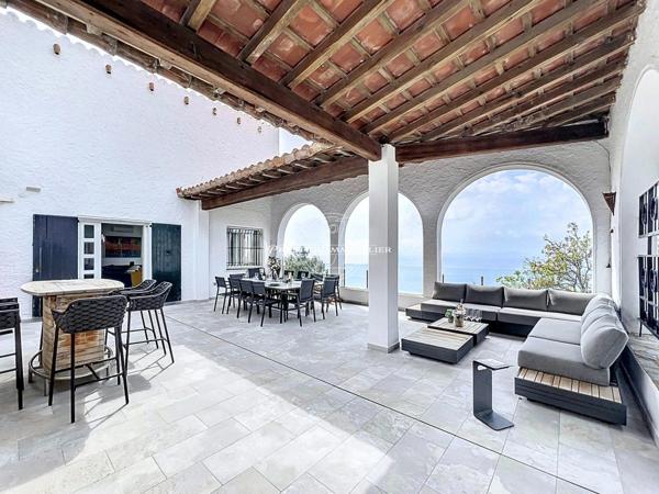 Roses – Somptueuse villa vue mer, 2ème ligne, plage 300m secteur prisé
