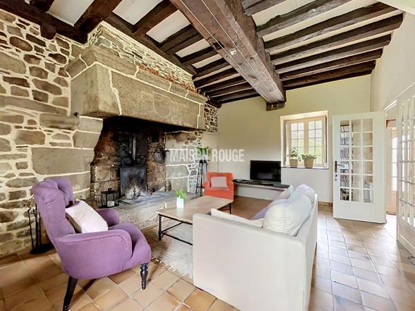 MONT-DOL - Maison de caractère avec dépendances et bâtiments professionnels dans un cadre verdoyant