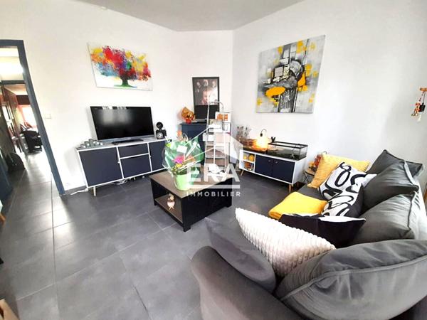 CHAUNY, TRÈS PROCHE CENTRE, MAISON DE VILLE