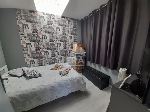 CHAUNY, TRÈS PROCHE CENTRE, MAISON DE VILLE