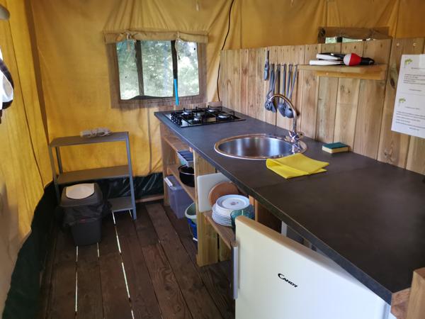 Villefranche-de-Rouergue (12200) Corps de ferme du XVIIIe rénové – Gîtes, mini-camping, piscine et superbe pigeonnier – Aveyron