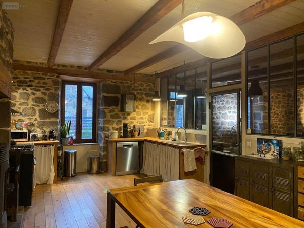 Maison de maître à vendre à Collandres dans le Cantal (15400), ref : FG/2472