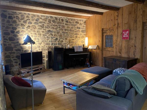 Maison de maître à vendre à Collandres dans le Cantal (15400), ref : FG/2472