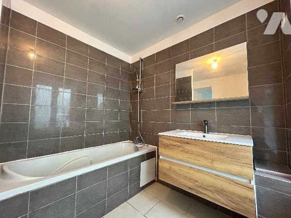 A VENDRE MAISON DE VILLE - SAINT-QUENTIN (02)