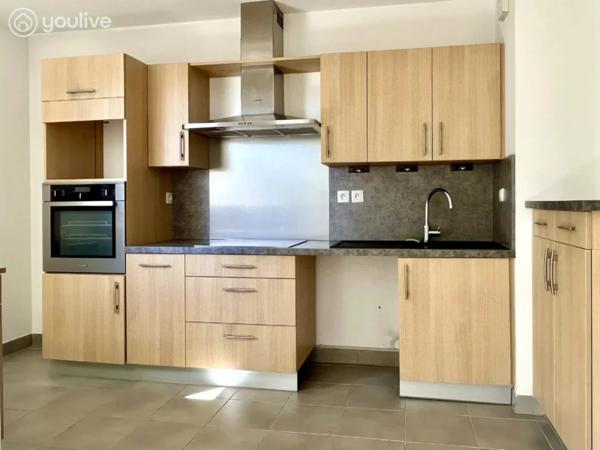 Appartement T3 58 m² avec balcon et box